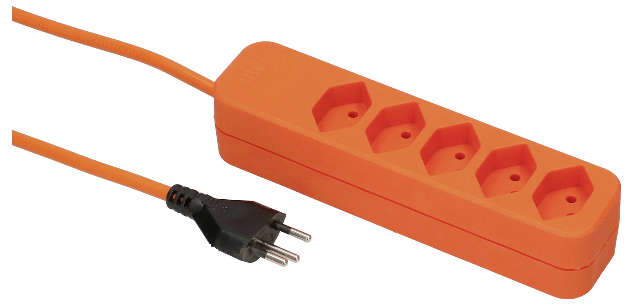 Multiprise orange à cinq emplacements, connectée à une fiche noire par un long câble.