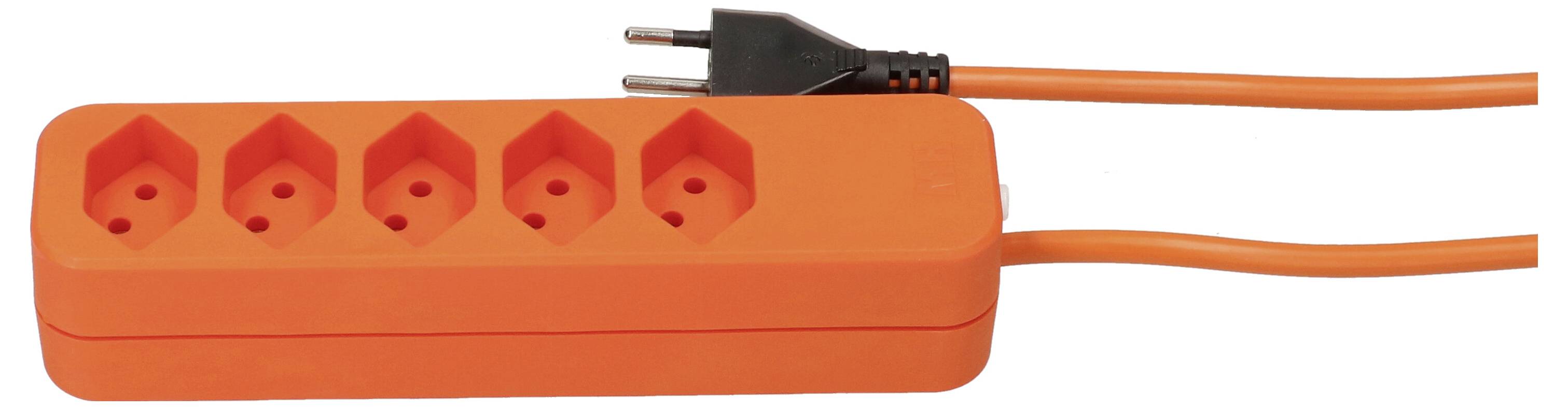 Un multiprise orange à quatre emplacements avec un câble d'alimentation intégré.