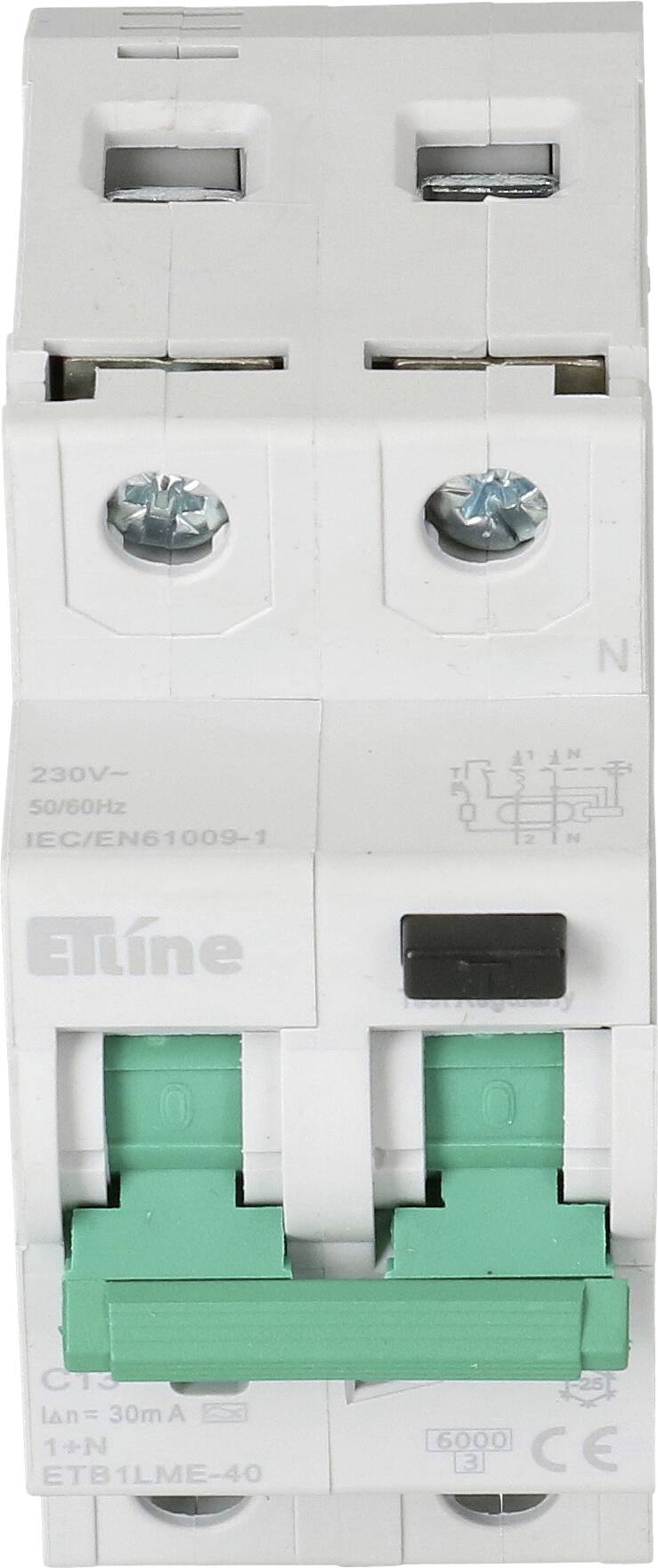 Un disjoncteur bipolaire avec levier vert, adapté pour 230V et 50/60Hz, portant le marquage CE et le numéro de modèle imprimé.