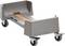 Chariot gris en plastique avec quatre roues noires, adapté au transport de caisses ou de boîtes.