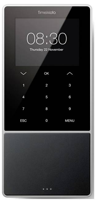 Un terminal de pointage numérique affiche '08:30' et 'Jeudi 22 novembre' sur un écran avec un pavé numérique et des touches de commande.