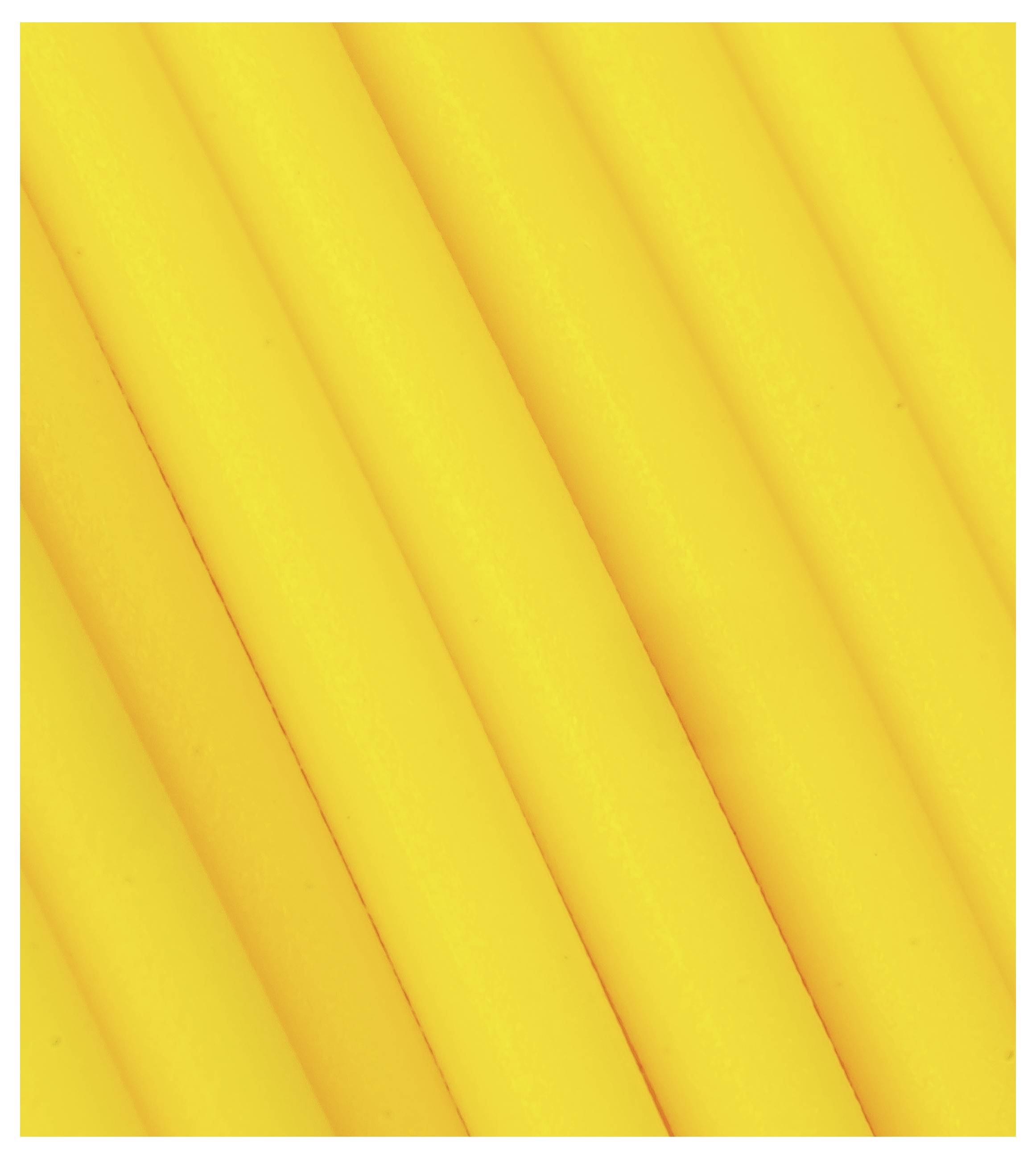 Crayons jaunes disposés serrés les uns contre les autres, formant un motif diagonal.