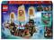 Set LEGO avec un bateau pirate détaillé et des figurines dans une scène imaginative. Numéro de set 71848, accessoires inclus.