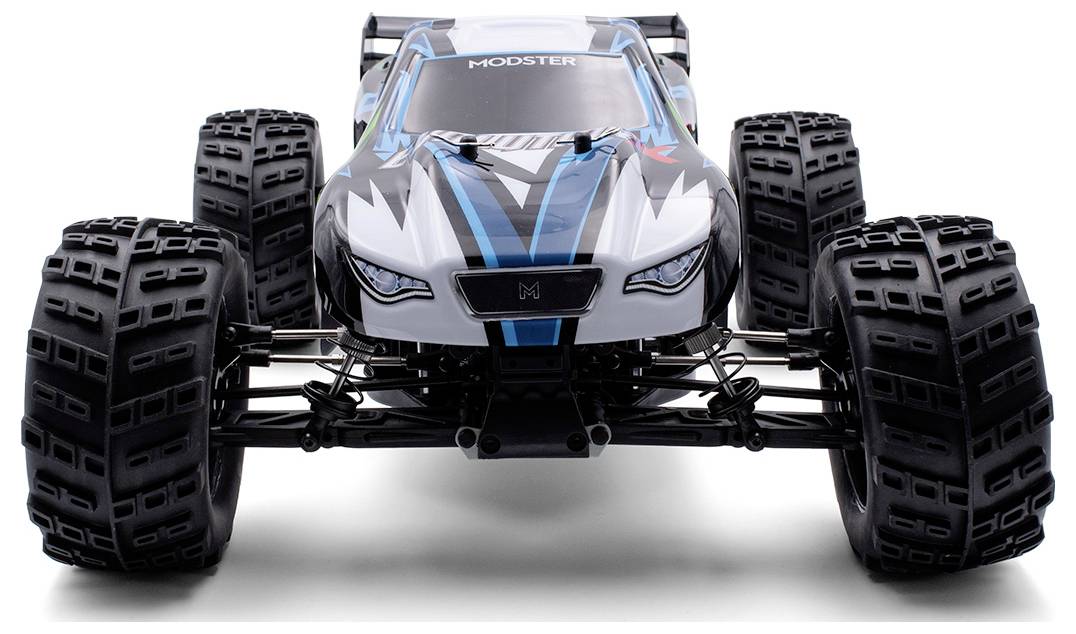 Voiture télécommandée avec de grandes roues tout-terrain, design moderne avec des lignes bleues sur une carrosserie blanche.