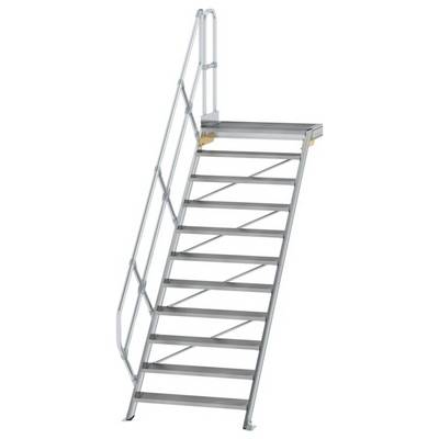 Un escalier métallique raide avec une rampe, menant à une plateforme. Adapté pour une utilisation industrielle ou des entrepôts.
