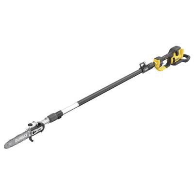 Scie à batterie pour élagage avec manche télescopique en noir et jaune, adaptée pour la taille d'arbres dans des zones difficiles d'accès.