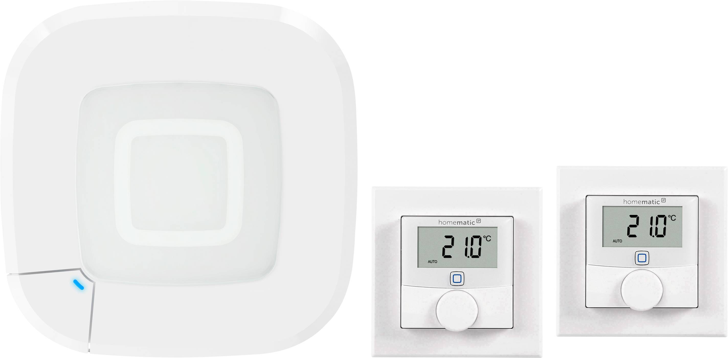 Un système de thermostat numérique avec deux affichages montrant des températures à 21,0 °C. L'appareil central est le hub de contrôle.