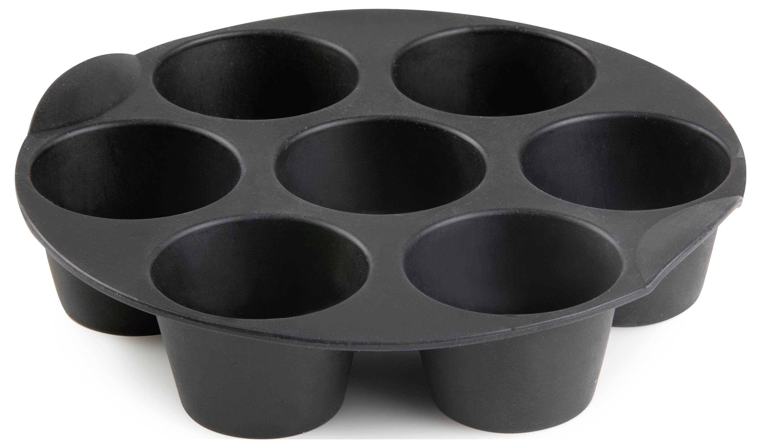 Plaque à muffins noire avec sept cavités rondes pour la cuisson de muffins ou de cupcakes.