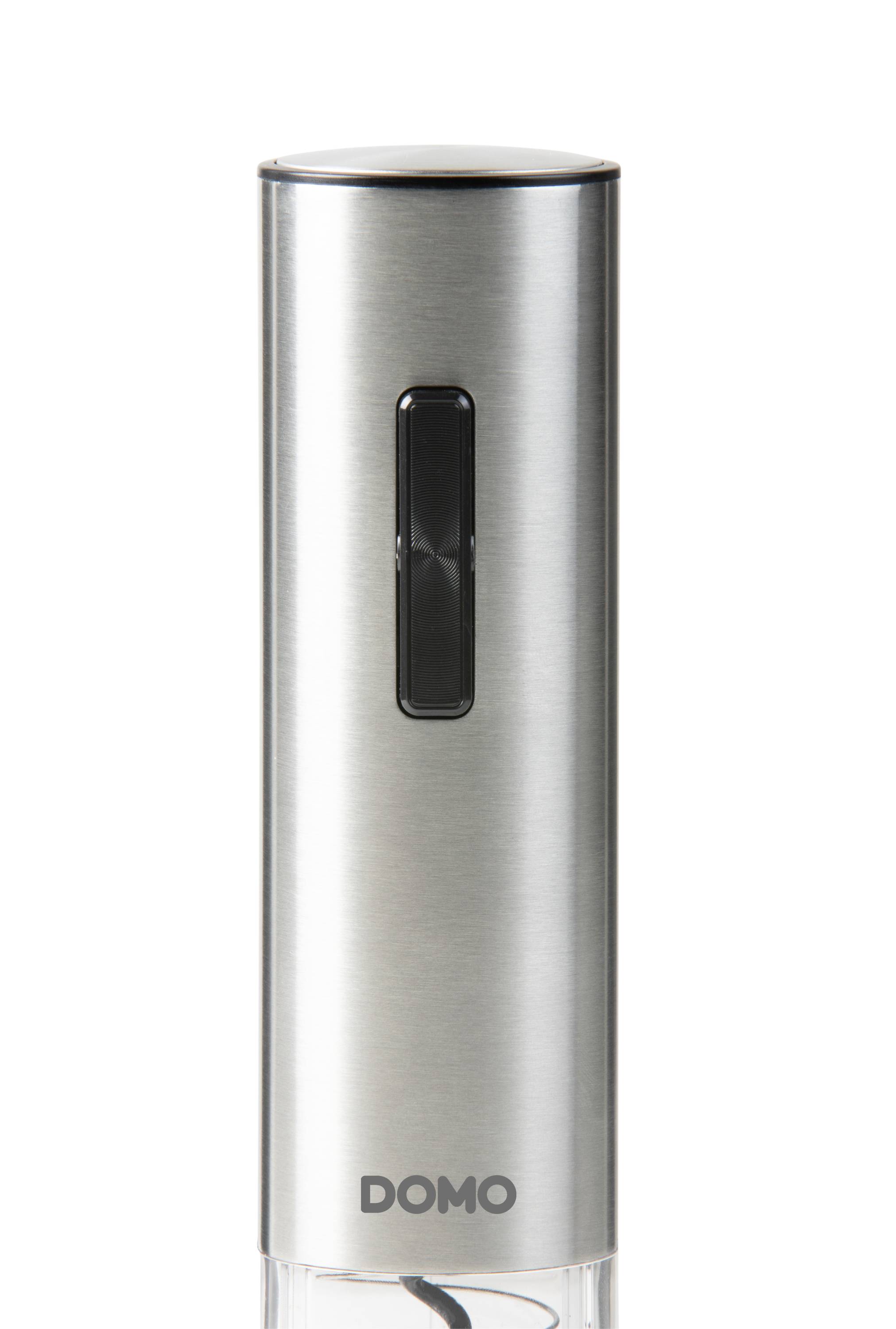 Tire-bouchon électrique aspect inox avec un bouton noir au centre, le nom de marque 'DOMO' visible en bas.