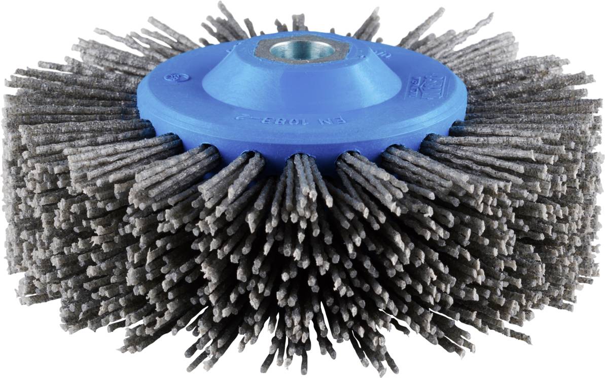 Une brosse métallique avec une base en plastique bleu et des poils serrés. L'utilisateur peut l'utiliser à des fins de ponçage ou de nettoyage.