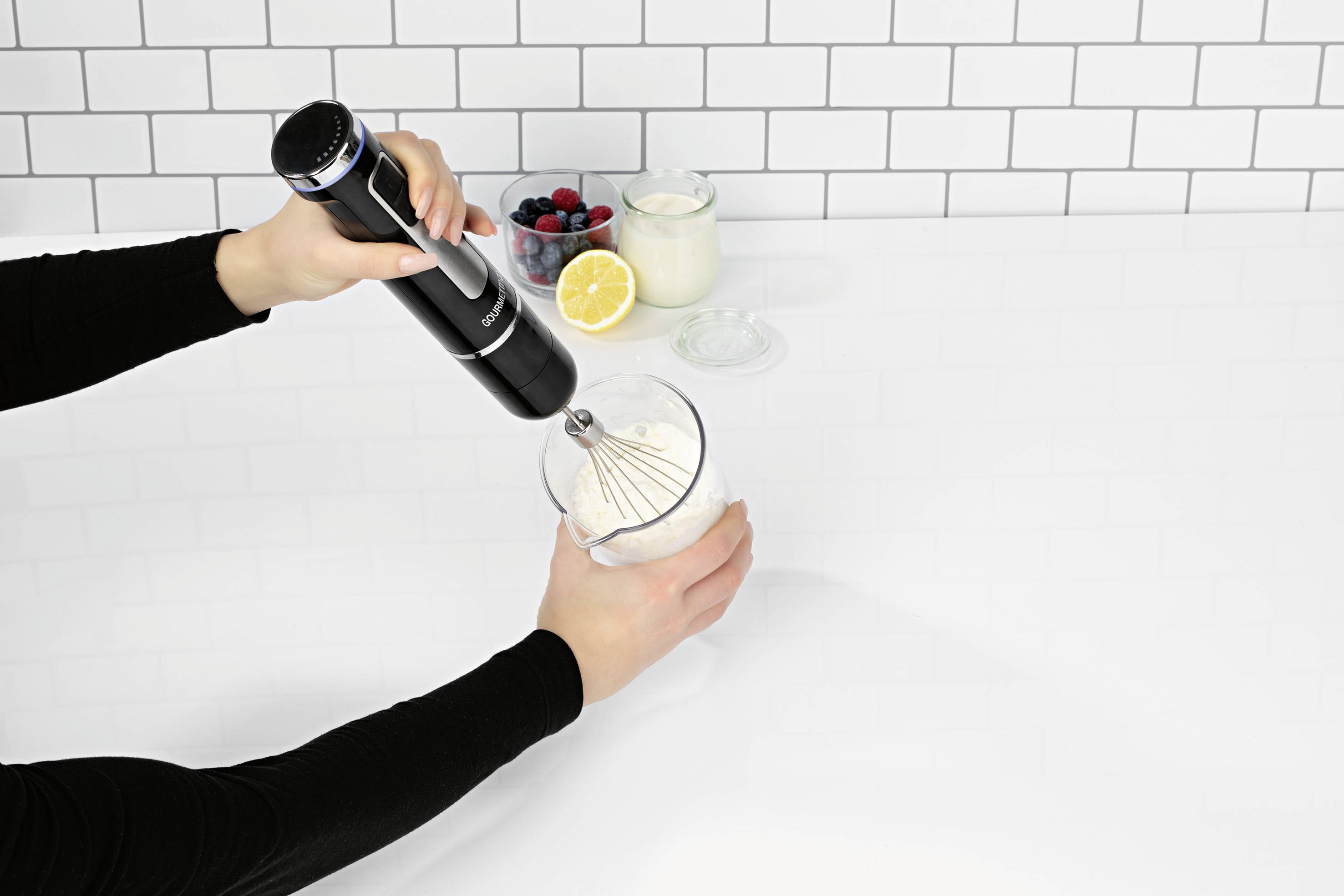 GourmetMaxx Mixeur plongeant 200 W fonctionne à piles, avec embout hâchoir, fouet , avec embout de mixeur noir, argent-10