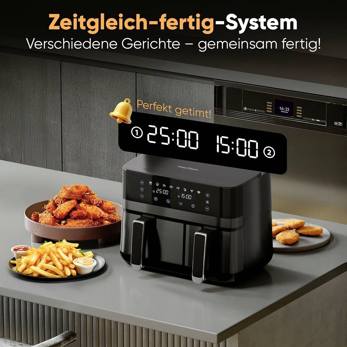 Une ligne de cuisine avec une double friteuse sur le plan de travail, préparant des frites et des ailes de poulet. En haut est inscrit 'Système de préparation simultanée'.