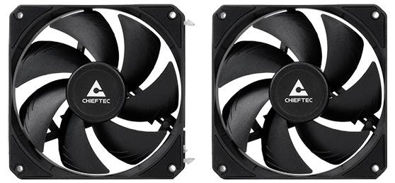 Deux ventilateurs PC noirs de Chieftec, côte à côte. Ils servent à refroidir les boîtiers d'ordinateurs et sont identiques en design.