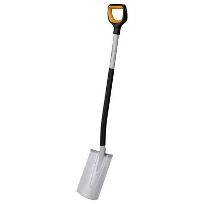 Une pelle grise à l'apparence robuste, avec un manche noir et une poignée en D intégrée à l'extrémité supérieure, adaptée aux travaux de jardinage.