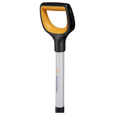 Une poignée de pelle pour enfants de Fiskars en noir et orange.