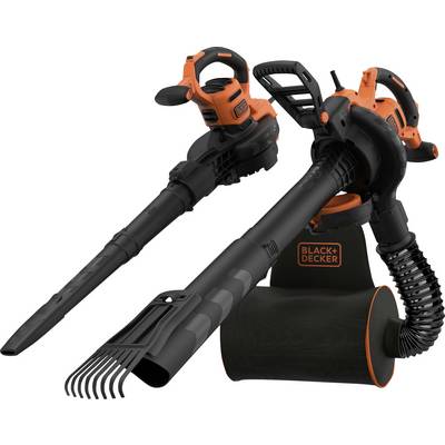 Deux souffleurs de feuilles noirs et orange avec différents accessoires de BLACK+DECKER pour ramasser et souffler les feuilles.