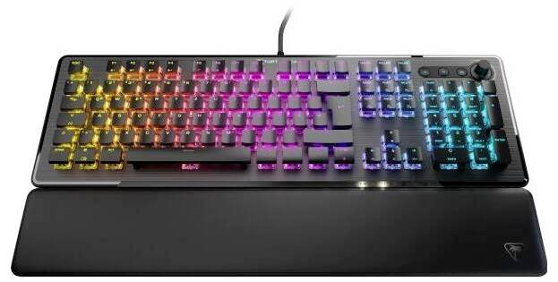 Clavier de gaming rétroéclairé avec repose-poignets et couleurs RVB. Comprend un pavé numérique sur la droite et des touches multimédia dans le coin supérieur droit.