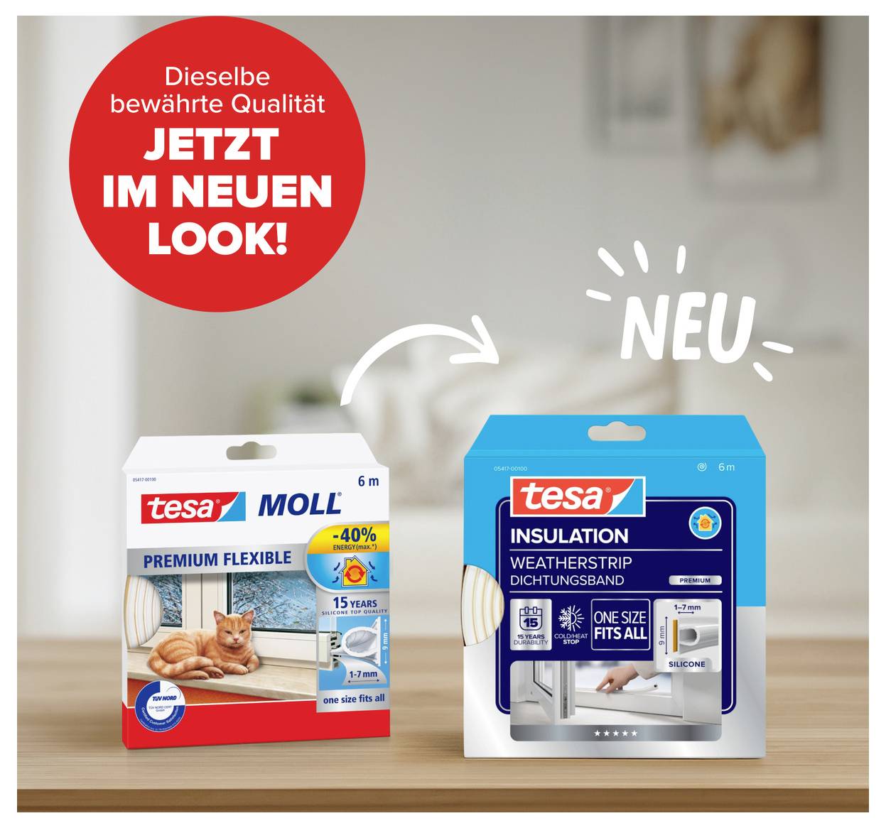 « Deux emballages de produits tesa : à gauche « tesa MOLL Premium Flexible » avec un chat, à droite « tesa Insulation » avec l'inscription « NOUVEAU ». »