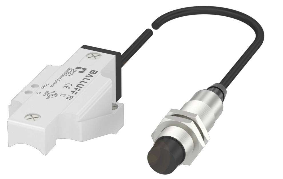 Un détecteur de proximité à côté d'un capteur cylindrique avec câble, tous deux destinés à la détection d'objets dans les systèmes d'automatisation.