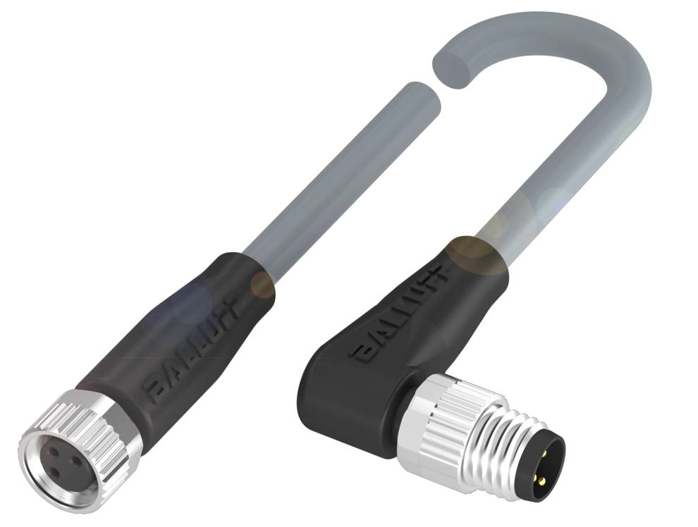 Capteur inductif et câble de raccordement en forme de L, fabriqué par Balluff. Montre la possibilité de connexion avec un connecteur enfichable.