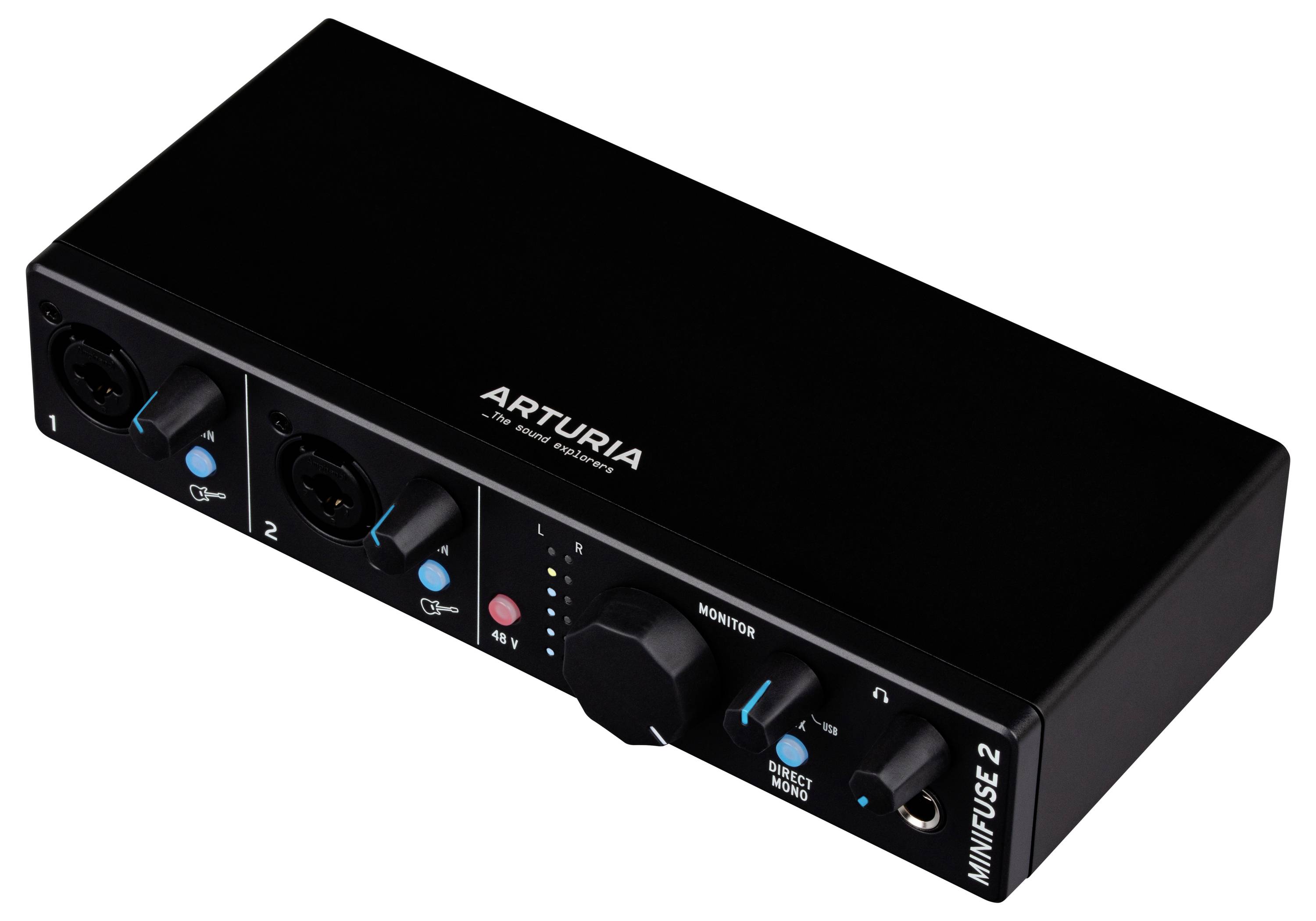Une interface audio compacte et noire avec deux canaux d'entrée, des potentiomètres et des voyants de contrôle, adaptée aux enregistrements musicaux.