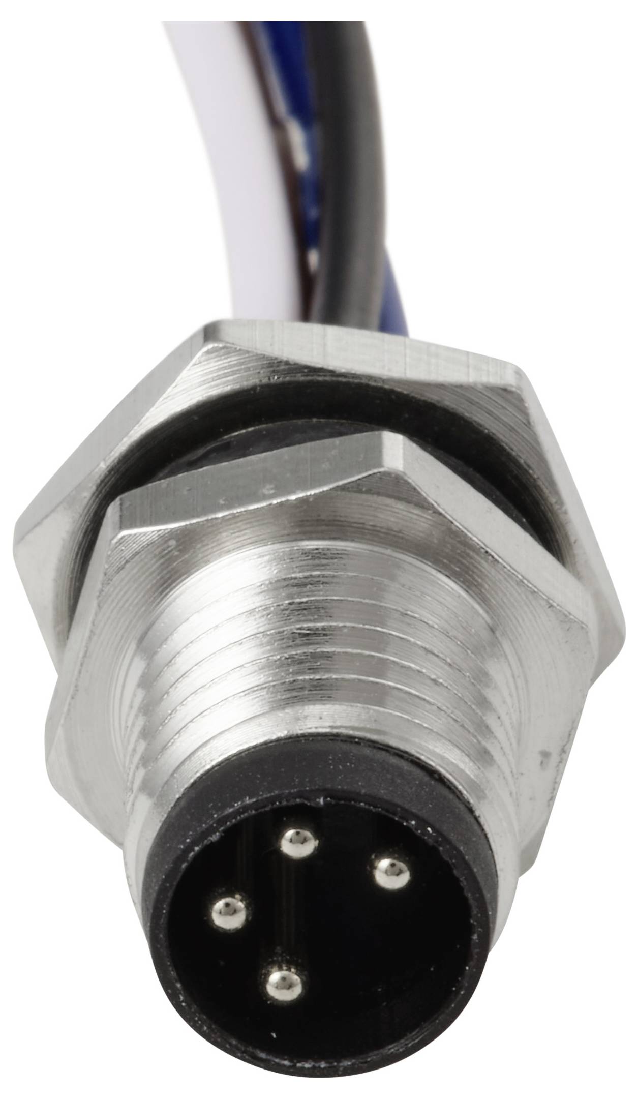 Un gros plan d'un connecteur électrique en métal avec quatre broches, attaché à un câble avec des fils bleus et noirs, utilisé pour les connexions d'appareils.