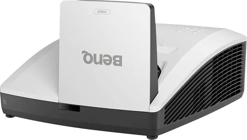 Un projecteur moderne et compact de la marque « BenQ » mis en évidence, présentant un design élégant et une grille de ventilation inclinée pour un refroidissement efficace.