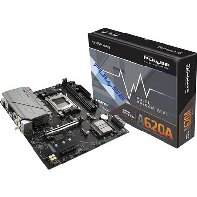 Carte mère 'A620A PULSE' avec boîte. Compatible avec les processeurs AMD Ryzen, prend en charge HDMI, intègre le WiFi. Carte noire, avec dissipateurs thermiques métalliques, design compact.