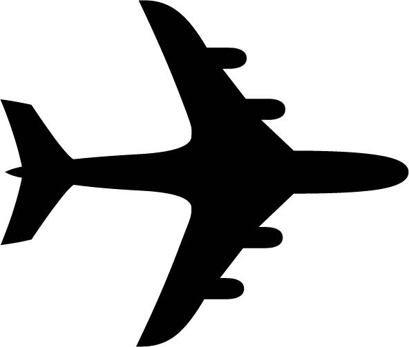 Une silhouette d'un avion de ligne en vol, vue depuis le dessous, mettant en valeur les ailes et la dérive.