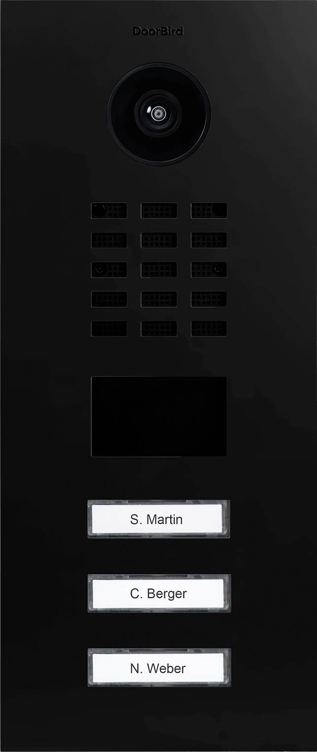 'Panneau d'interphone DoorBird avec caméra et trois boutons étiquetés : S. Martin, C. Berger, N. Weber.'