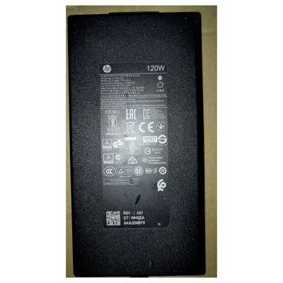 Un adaptateur secteur HP noir de 120 W doté de divers logos de certification, d'informations de sécurité et de détails de modèle imprimés en texte blanc.