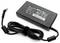 Un adaptateur d'alimentation noir pour ordinateur portable avec un cordon connecté et diverses instructions de sécurité et spécifications imprimées sur l'étiquette.