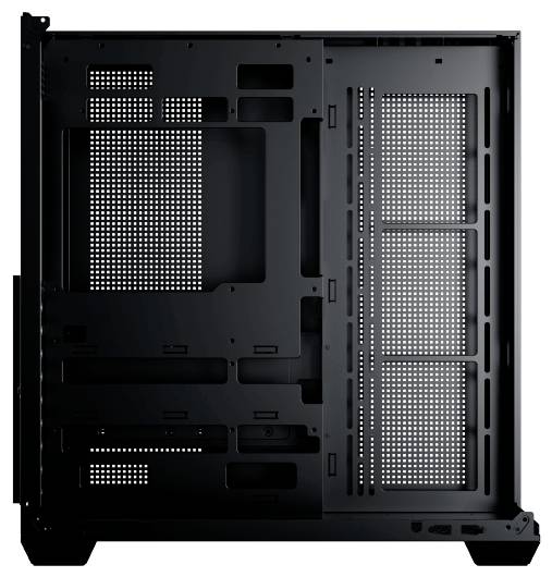Un boîtier d'ordinateur noir vide avec des emplacements de montage visibles et des sections perforées pour la circulation de l'air, vu de côté.
