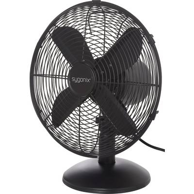 Un ventilateur de bureau noir oscillant avec quatre pales et une grille de protection métallique est placé sur une surface plane.