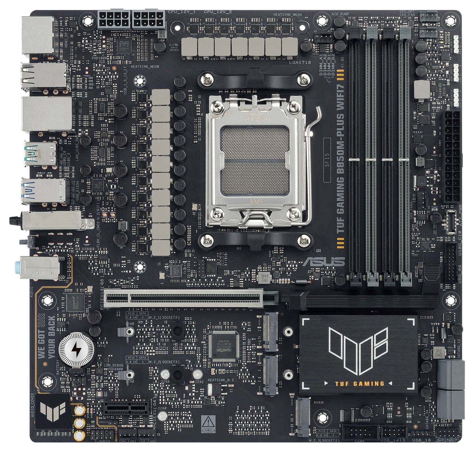 Un gros plan d'une carte mère ASUS TUF Gaming B560M-PLUS WiFi noire montrant le socket du processeur, les emplacements RAM, les slots PCIe et différents ports.
