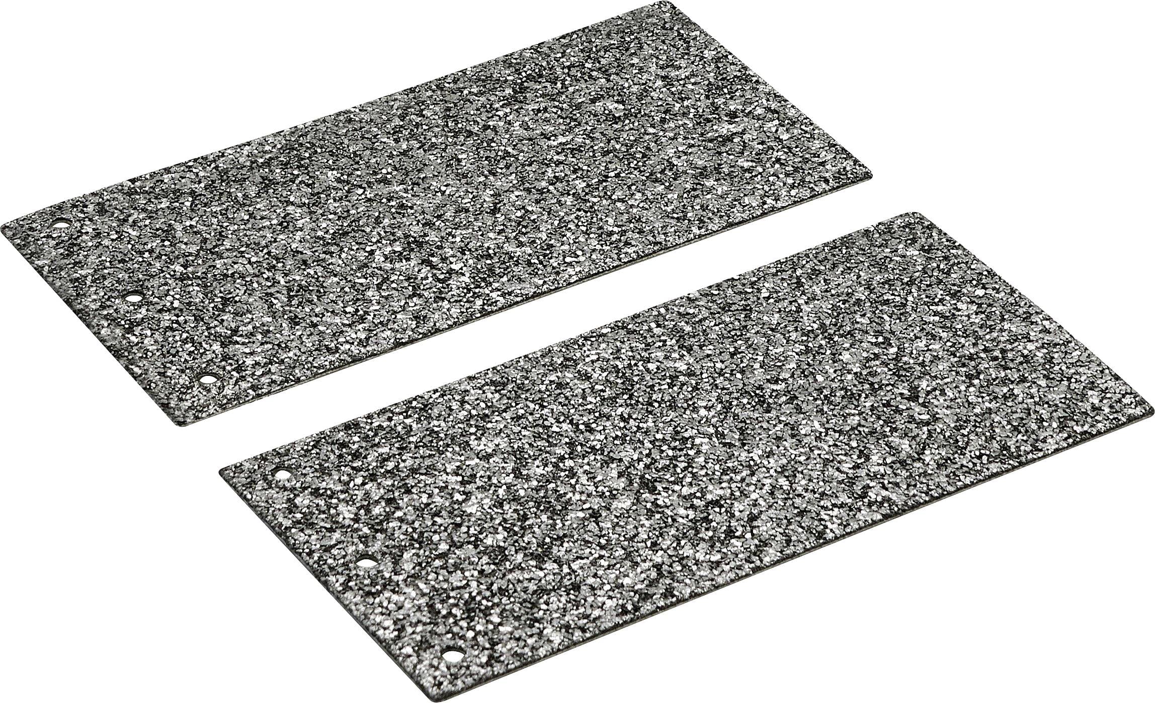 Deux panneaux rectangulaires noirs texturés avec de petits trous dans les coins, placés sur un fond blanc.