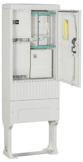 Une armoire de distribution électrique avec une porte ouverte montrant les composants internes, dont des disjoncteurs et du câblage.