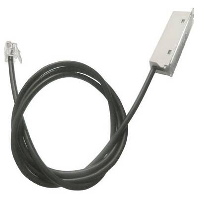 Un cordon spiralé noir relie un adaptateur argenté et une prise RJ11 transparente, utilisés pour les connexions téléphoniques ou de données.
