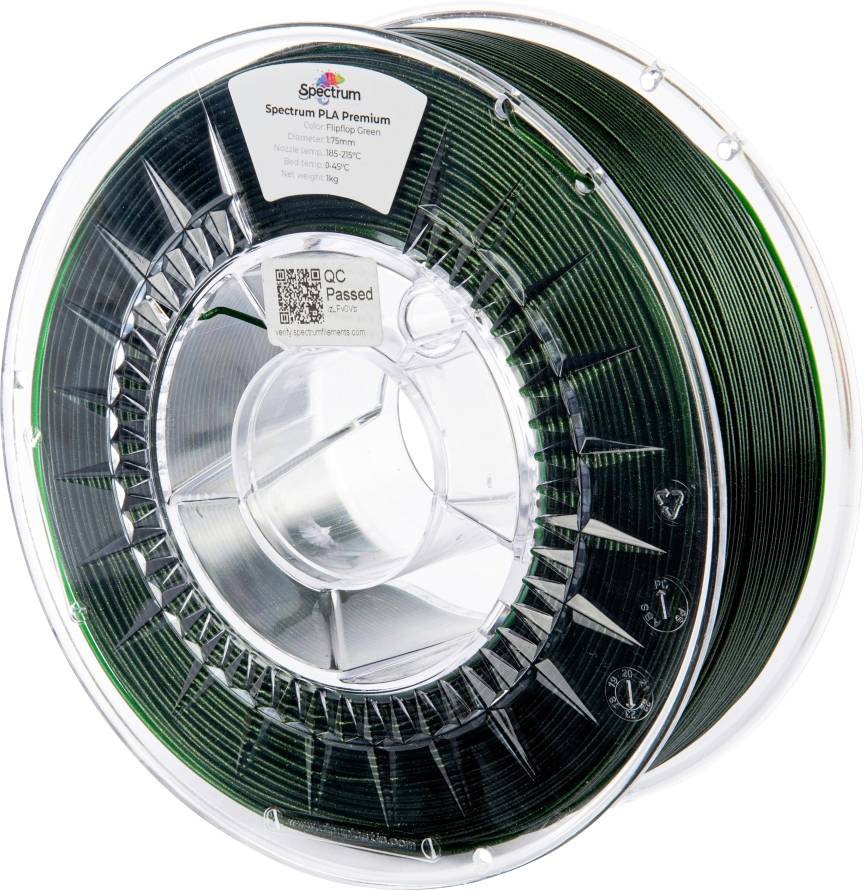 Une bobine de filament PLA Premium Spectrum en vert foncé pour impression 3D. L'étiquette affiche un code QR et le texte « Contrôle qualité passé ».