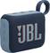 Un haut-parleur portable compact bleu avec une texture tissée et le logo 'JBL' en orange audacieux, doté d'une boucle pour un transport facile.