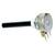Un potentiomètre rotatif cylindrique en métal à trois broches, utilisé pour ajuster la résistance électrique, est représenté sur un fond blanc.