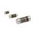 Trois résistances cylindriques de différentes tailles. Chaque résistance présente plusieurs bandes colorées indiquant leurs valeurs de résistance.