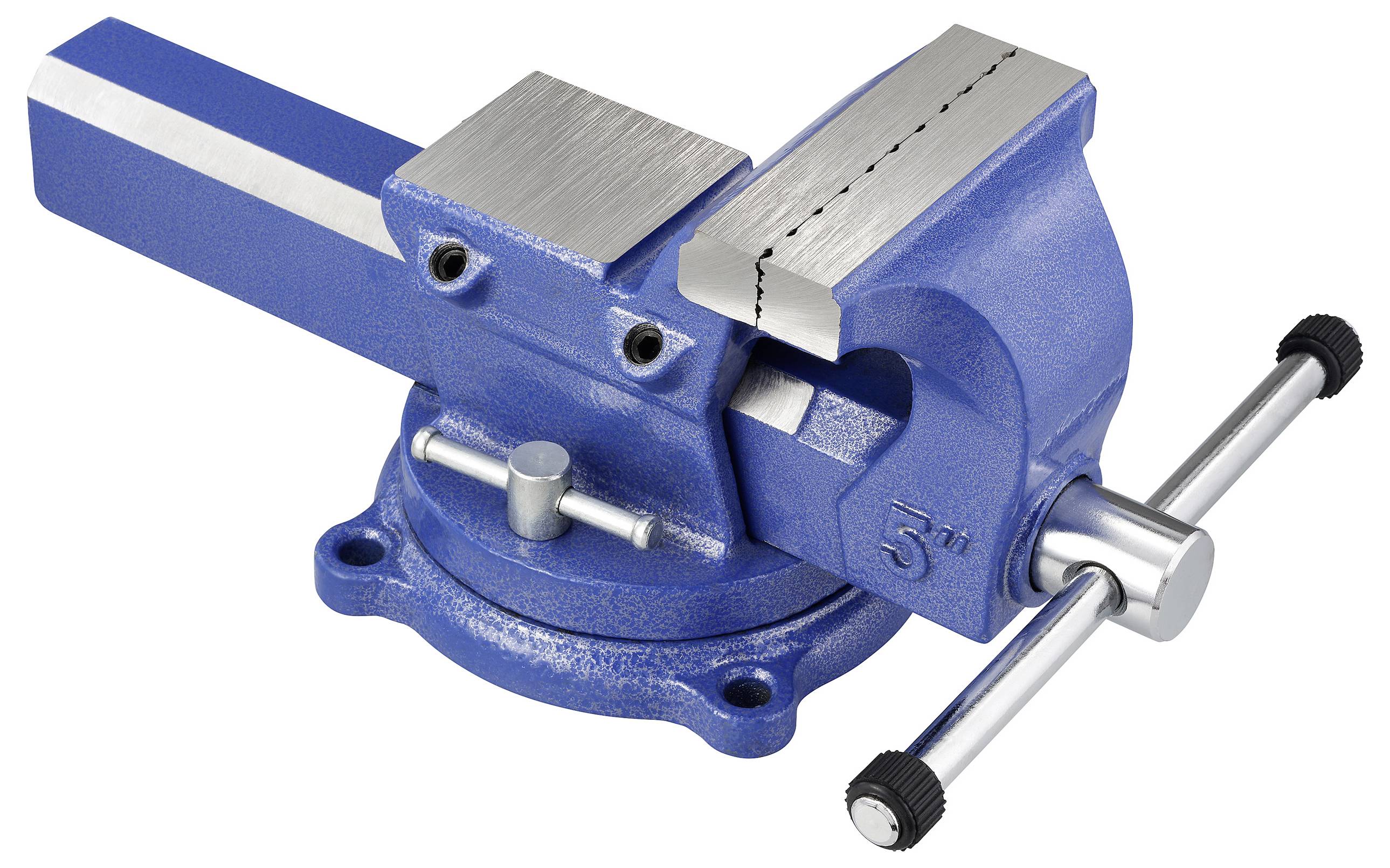 Un étau de banc en métal bleu avec une ouverture de 5 pouces, monté sur une base pivotante, utilisé pour maintenir des objets fermement pendant le travail.
