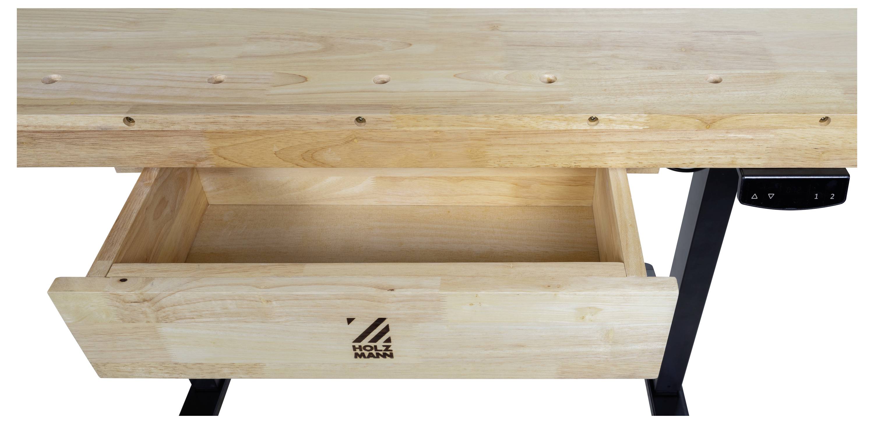 Un établi en bois avec un tiroir ouvert en dessous de la surface, révélant un espace de rangement. La surface comporte des trous régulièrement espacés et un logo.