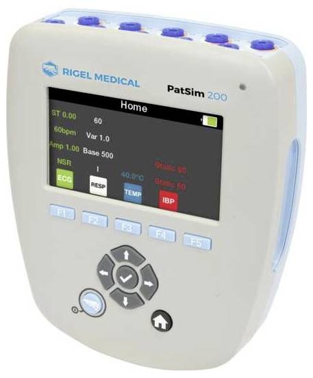 Dispositif médical affichant des lectures de simulation de signes vitaux : métriques ECG, RESP, TEMP, IBP à l'écran. Comprend des boutons de navigation.