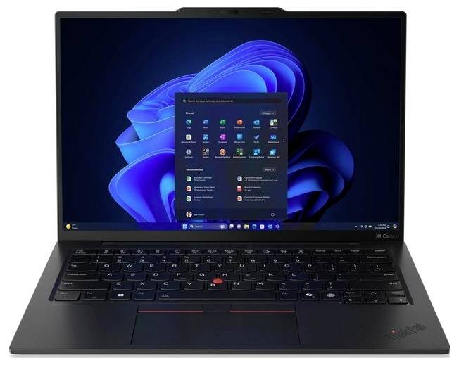 Un ordinateur portable affichant l'écran d'accueil de Windows 11, avec le menu Démarrer présentant des icônes d'applications ; le clavier et le pavé tactile sont également visibles.
