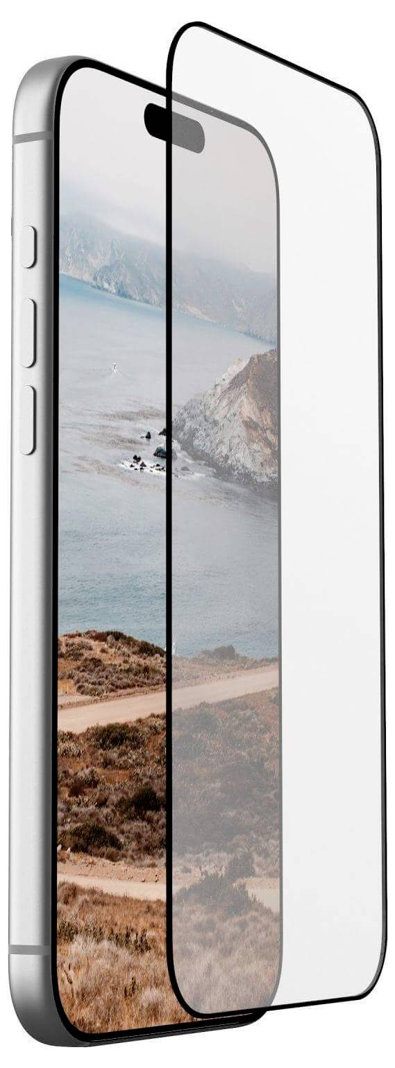 Smartphone avec un protecteur d'écran appliqué, affichant un paysage côtier sur l'écran, présentant des falaises et des vagues océaniques.