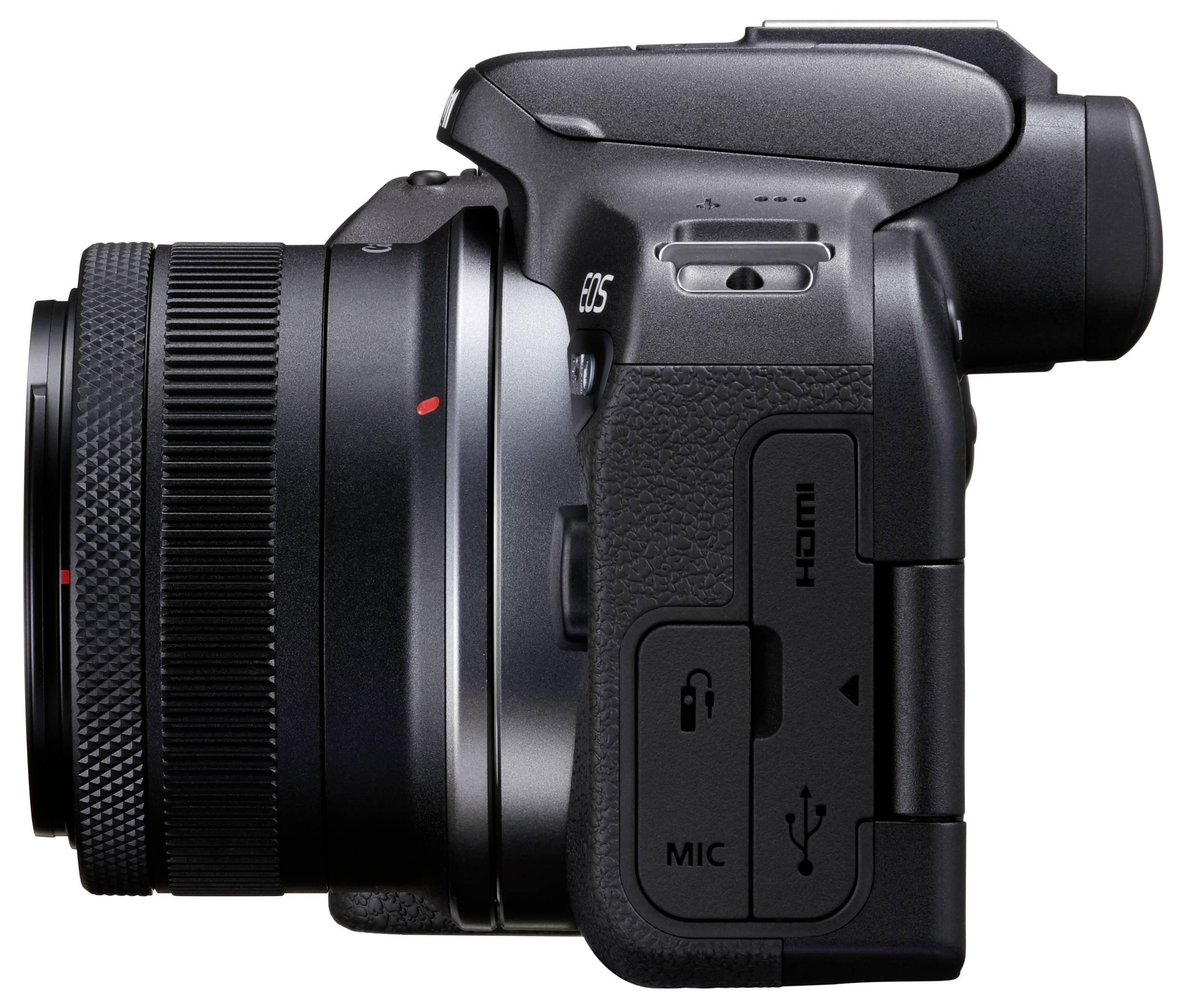 Vue latérale d'un appareil photo numérique noir montrant l'objectif, les ports HDMI, microphone et USB. L'étiquette de modèle « EOS » est visible près du haut.
