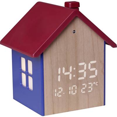 Une horloge en forme de maison avec un toit rouge, affichant '14:35' et '12 10 23°C' sur sa façade.