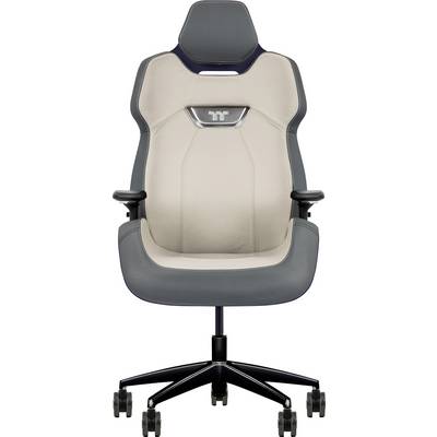 Une chaise de bureau ergonomique grise et beige avec un dossier haut, un appui-tête et des accoudoirs, installée sur un socle à roulettes.